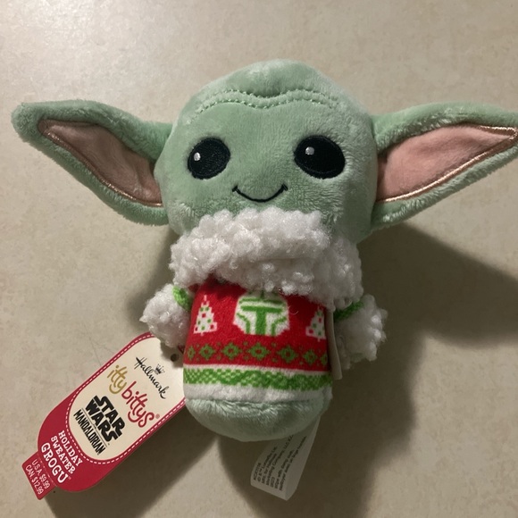 Hallmark Other - Hallmark Itty Bittys Green and Red Plush Toy